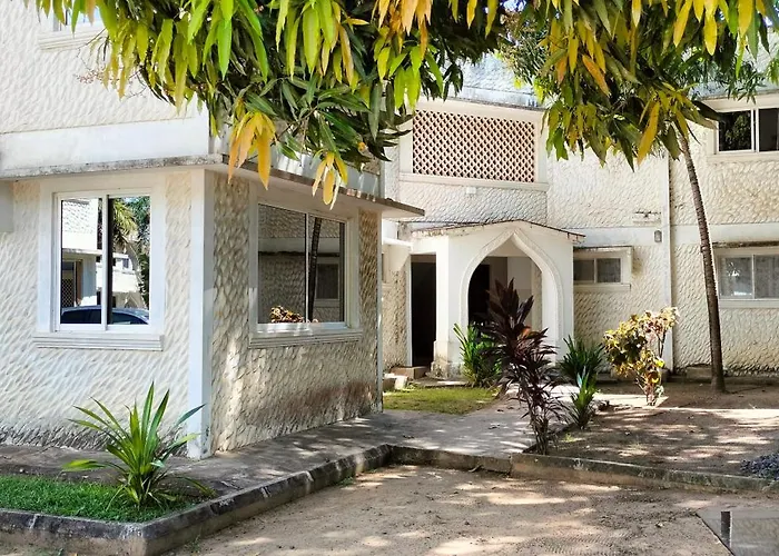 Royal Palms Apartment A2